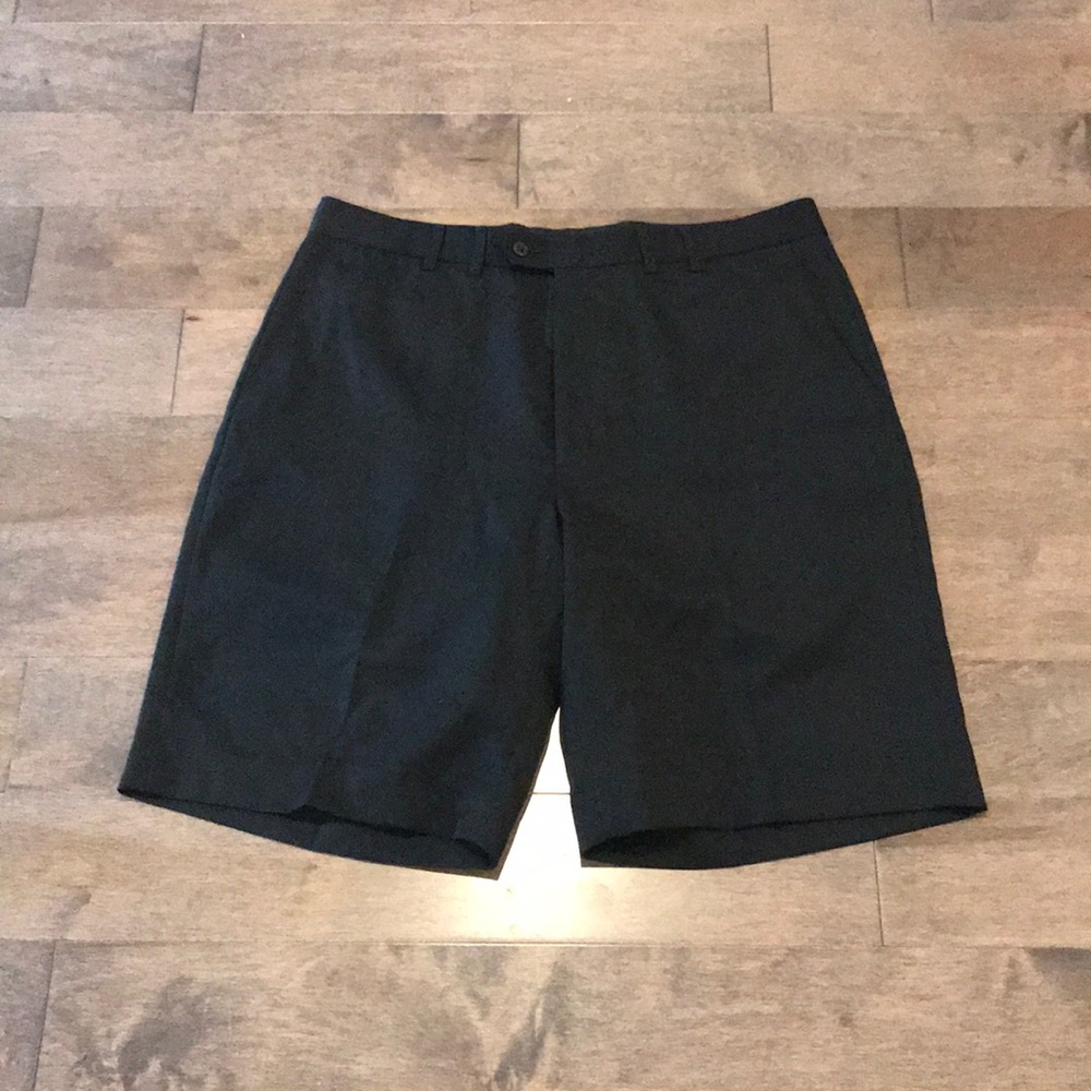 Men’s Black Cutter & Buck Golf Shorts